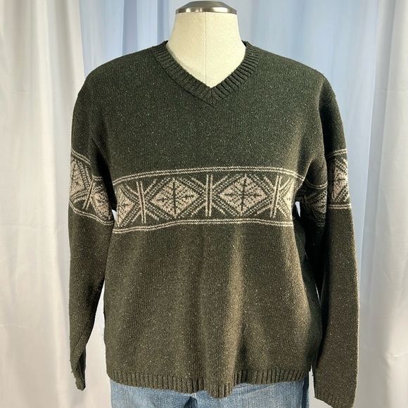 Eddie Bauer Other - Eddie Bauer wool blend fair isle gray ivory long sleeve v-neck pullover men's M